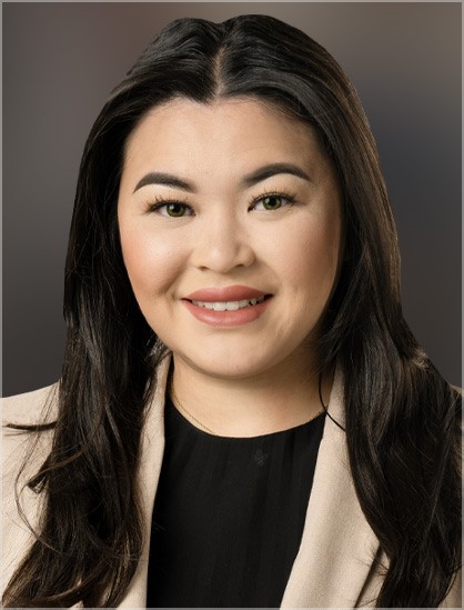 Quynh Mai Pham, Legal Assistant